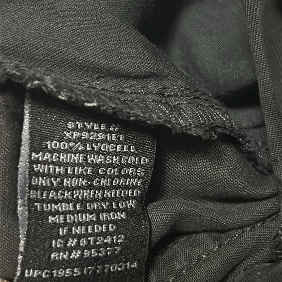 Social Standard by Sanctuary Washed Black Cargo Pants L NWT - Picture 3 of 7